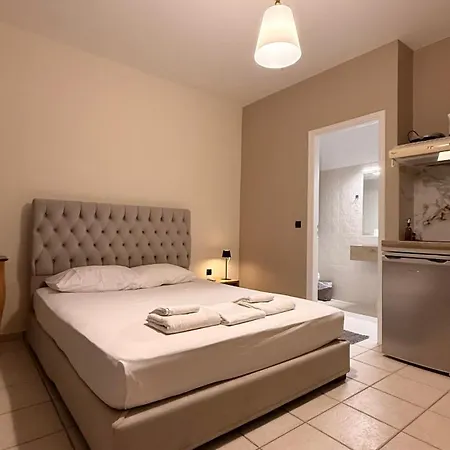 Foteini's Kefallonia Daire Lixouri