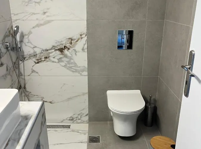 Foteini's Kefallonia Daire Lixouri